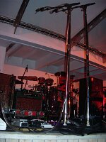 43-chuck-mics-3-10-04